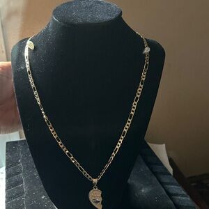 Elegant Gold Necklace with Eye Pendant